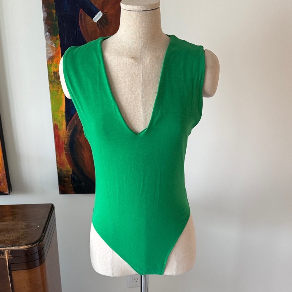Zara Sleeveless Women's Bodysuit